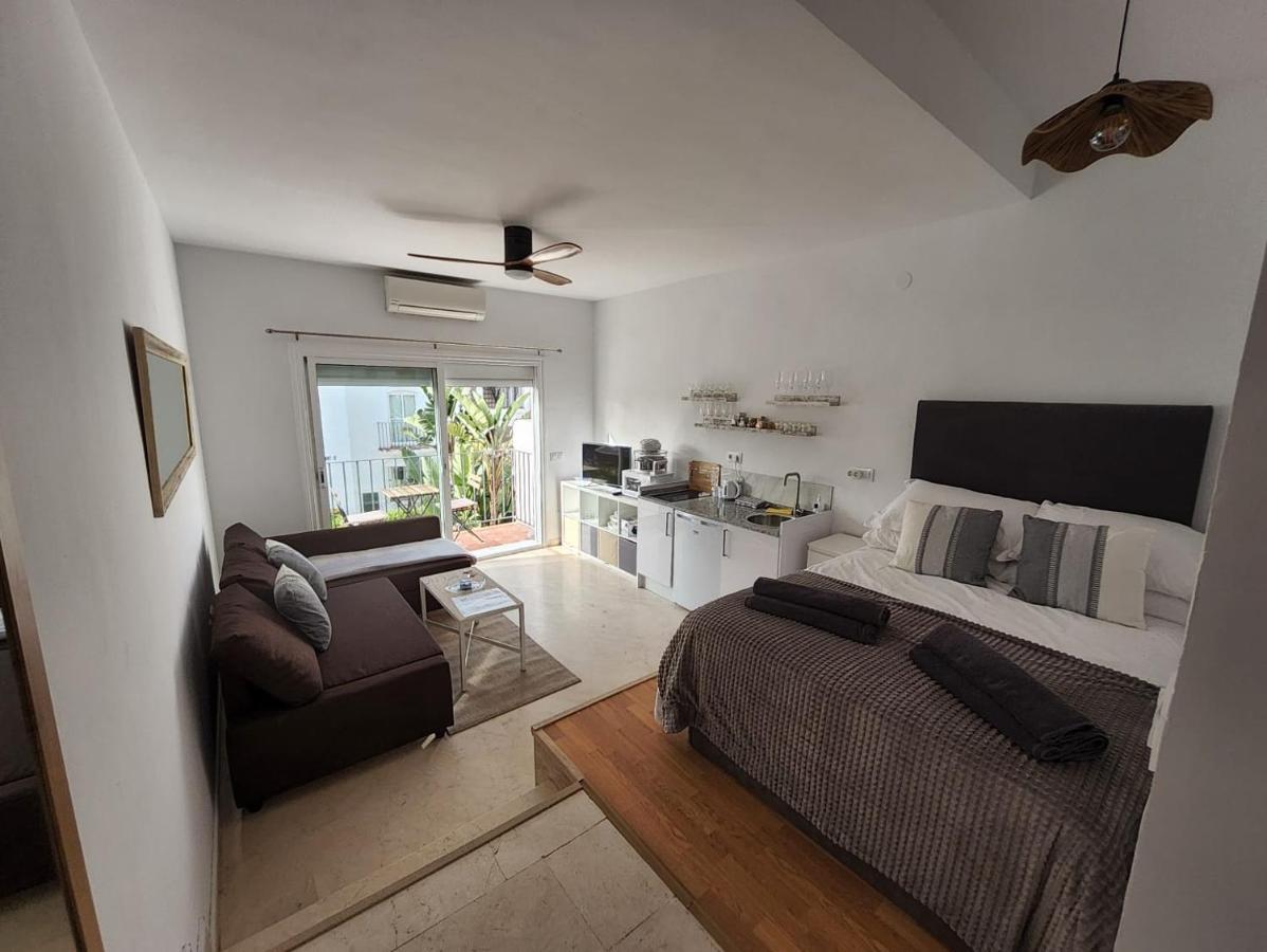 מאלגה Tranquility Studio Apartment מראה חיצוני תמונה